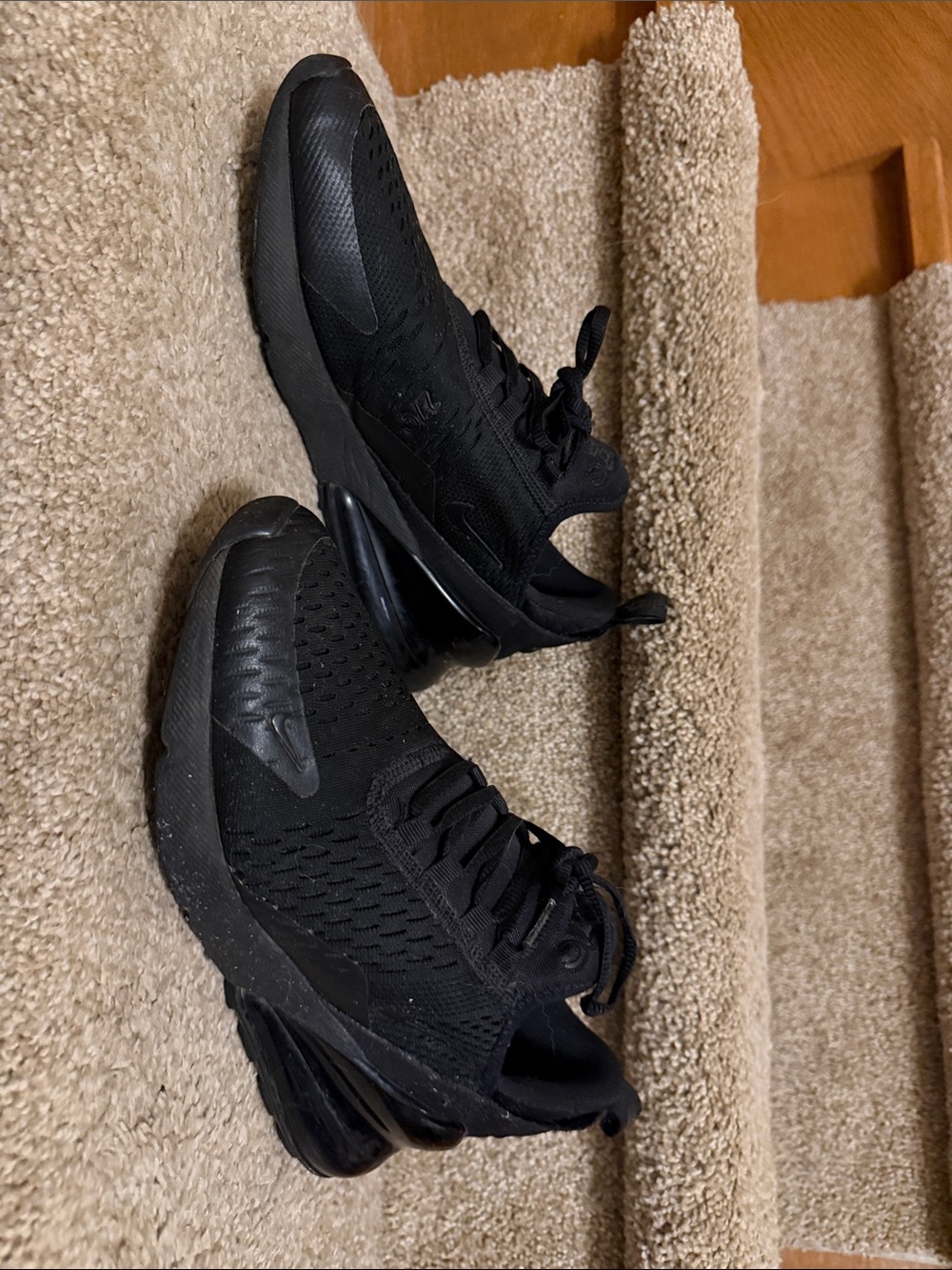 Nike Youth 6.5 Black Air-Max 270 Shoes